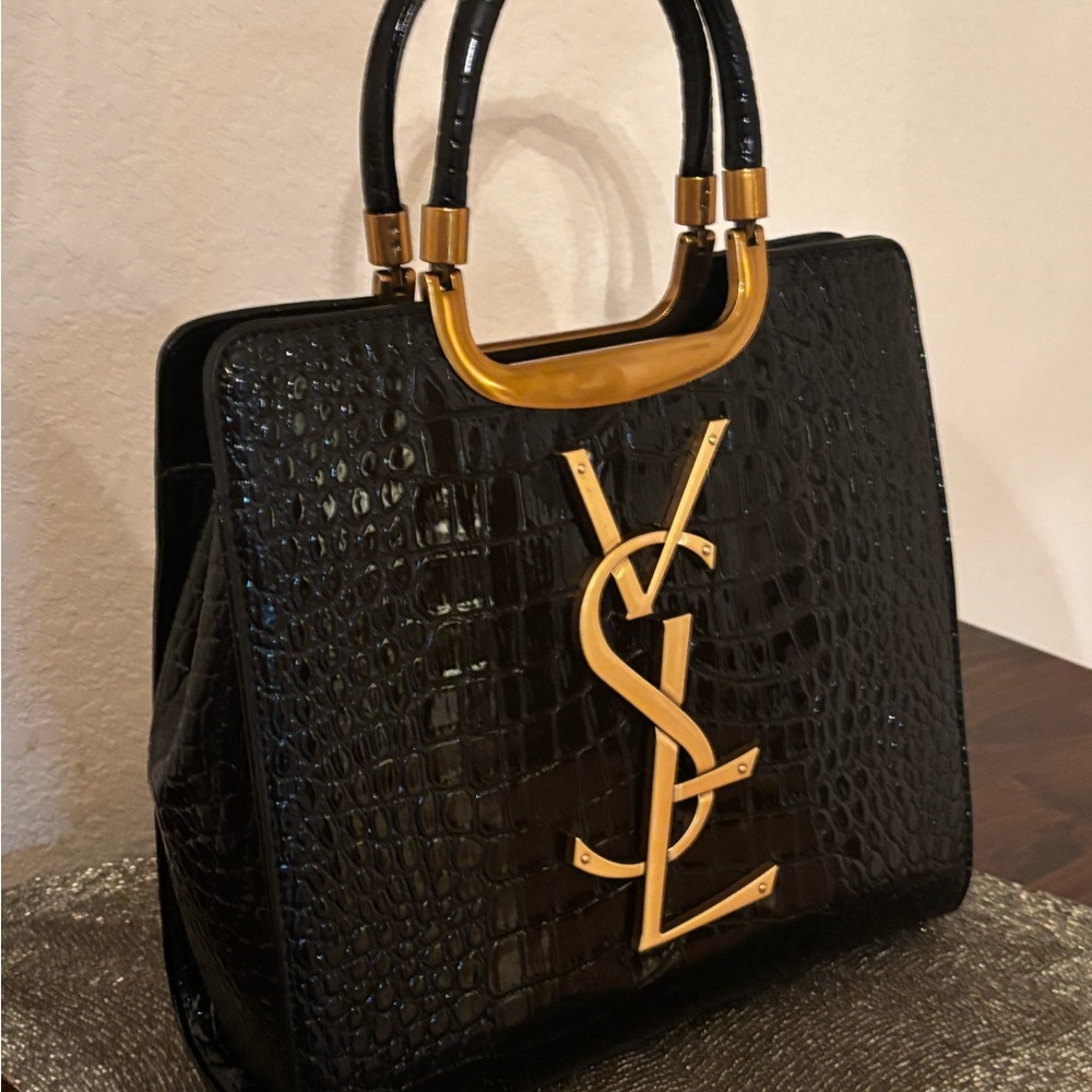 Elegant 🐍 skin like Black Accent Handbag with ability cross bag